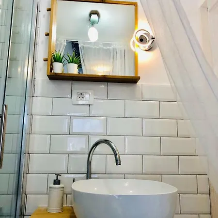 Peasant's Palace Guest house 3*