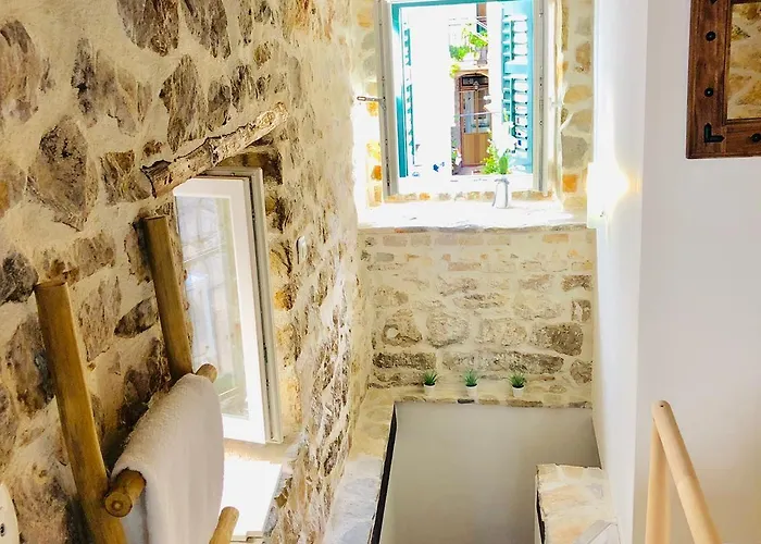 Peasant's Palace 3* Сплит